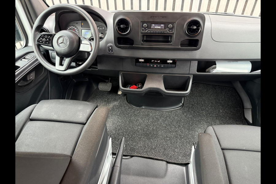Mercedes-Benz Sprinter Automaat Dubbele Cabine / 6 persoons