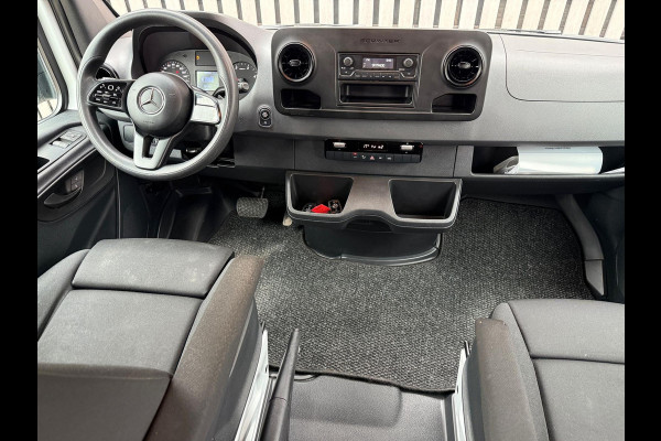 Mercedes-Benz Sprinter Automaat Dubbele Cabine / 6 persoons