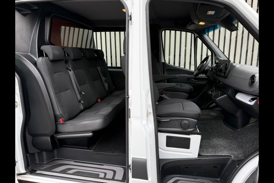 Mercedes-Benz Sprinter Automaat Dubbele Cabine / 6 persoons