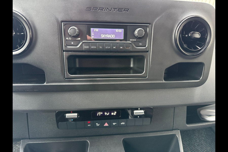 Mercedes-Benz Sprinter Automaat Dubbele Cabine / 6 persoons