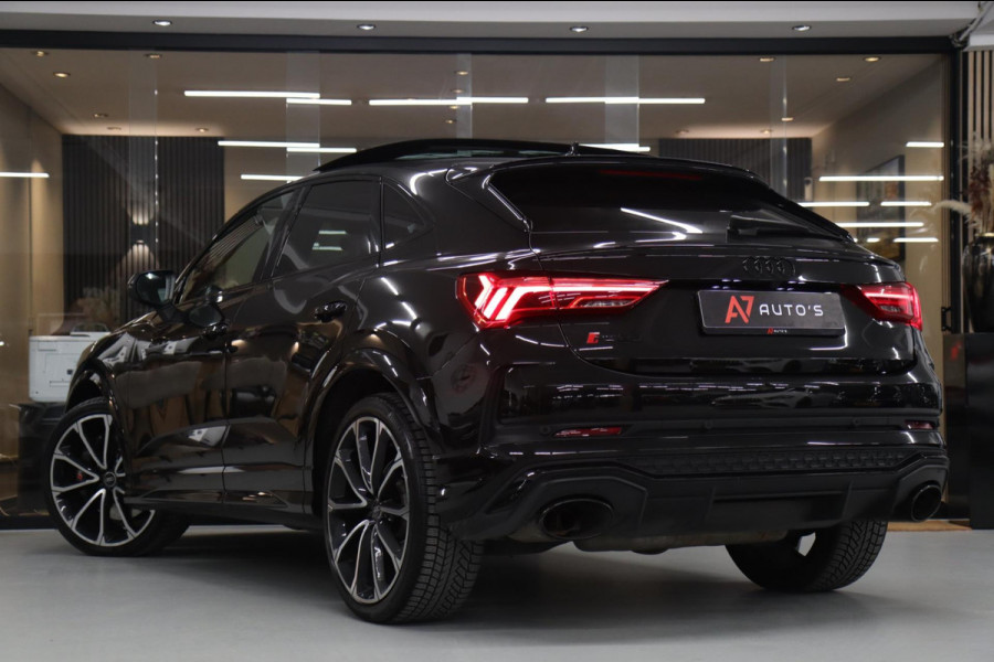 Audi RSQ3 Sportback TFSI RS Pano/Sonos/Camera/Carplay/RSStoelen/BOMVOL