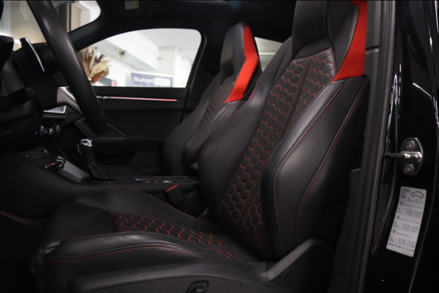 Audi RSQ3 Sportback TFSI RS Pano/Sonos/Camera/Carplay/RSStoelen/BOMVOL