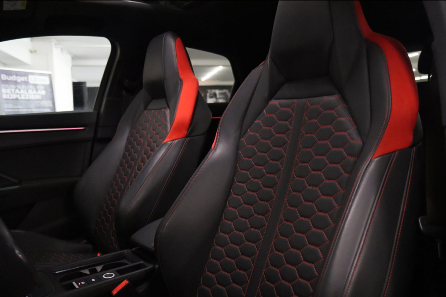Audi RSQ3 Sportback TFSI RS Pano/Sonos/Camera/Carplay/RSStoelen/BOMVOL
