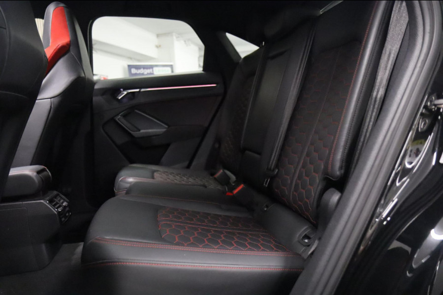 Audi RSQ3 Sportback TFSI RS Pano/Sonos/Camera/Carplay/RSStoelen/BOMVOL