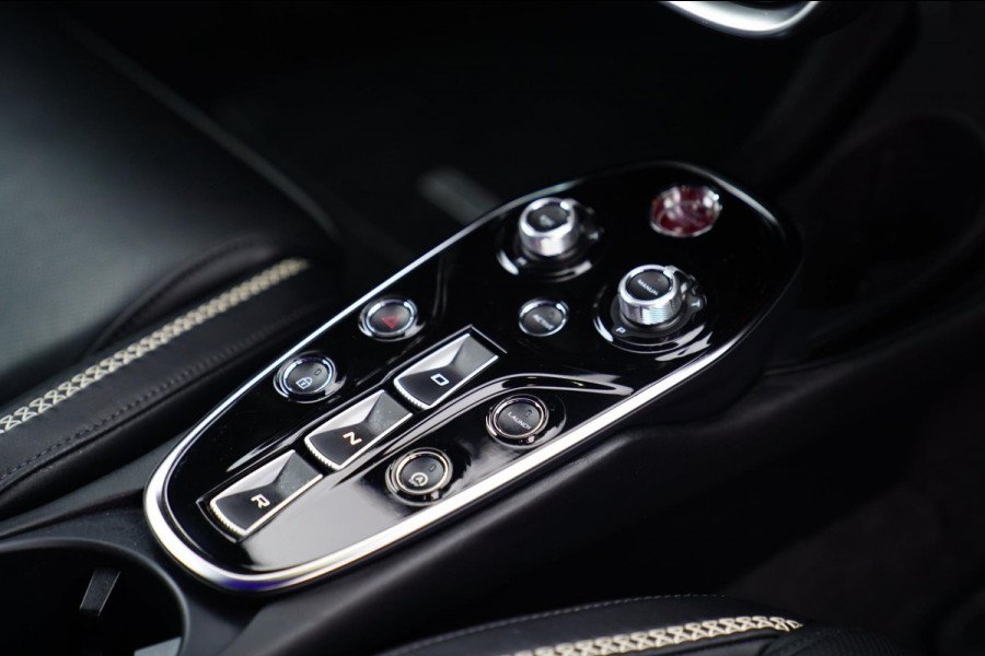 McLaren GT 4.0 V8 | Lift | Panorama | Vleugeldeur | Bowers&Wilkins | Dealer Onderhouden | Keramisch | Launch | SoftClose | 620PK