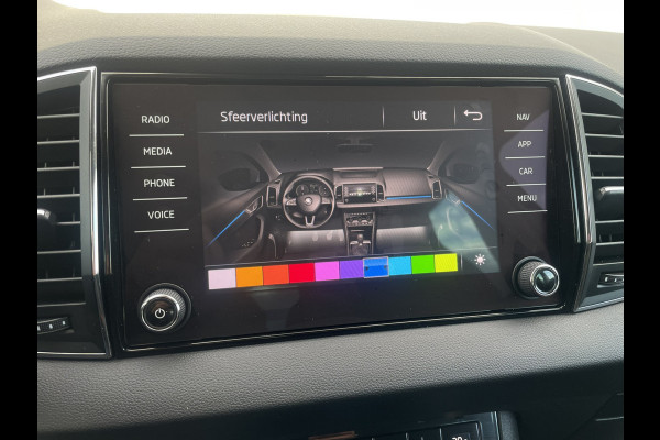 Škoda Karoq 1.5 TSI ACT Style Business | Elek. Trekhaak | LED | Navi | Carplay | Camera