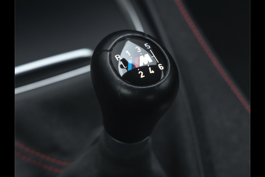 BMW 2 Serie Coupé M2 CS - Manual - Carbon Brakes - Manual Seats