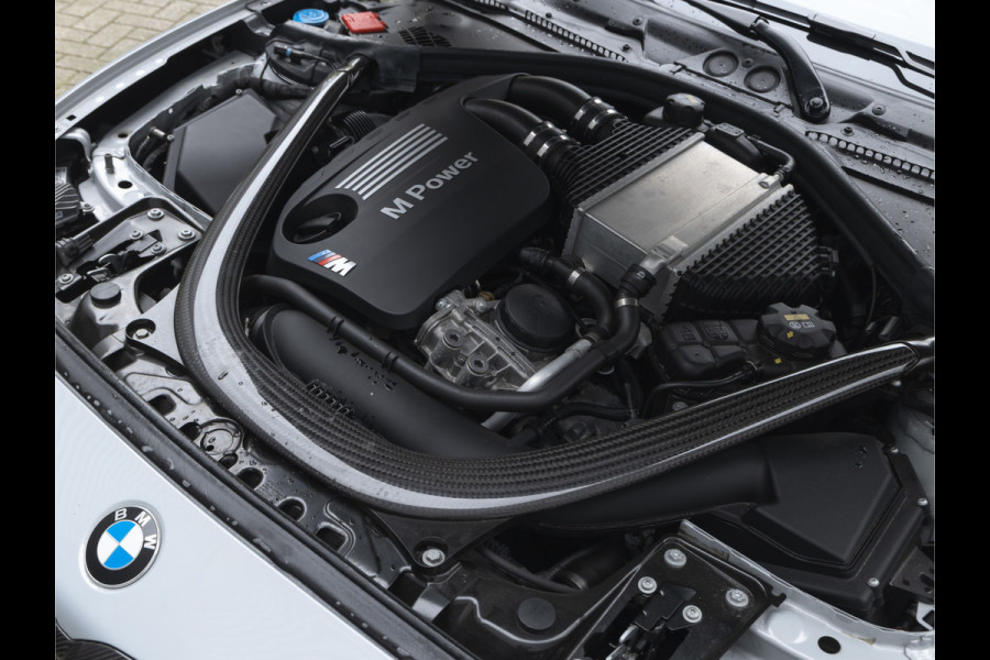 BMW 2 Serie Coupé M2 CS - Manual - Carbon Brakes - Manual Seats