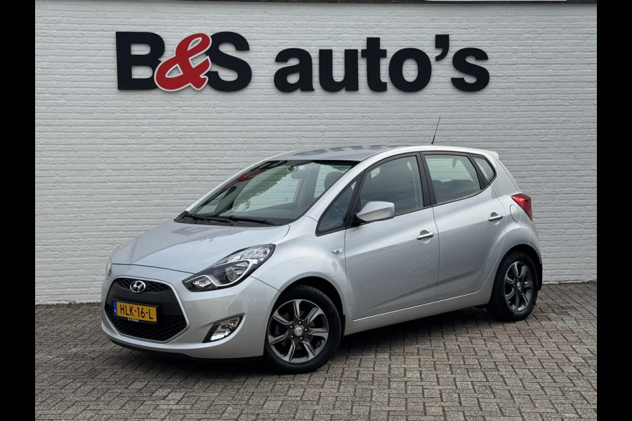 Hyundai ix20 1.6i Go! Automaat Parkeer sensoren Clima Cruise Stuur en stoelverwarming