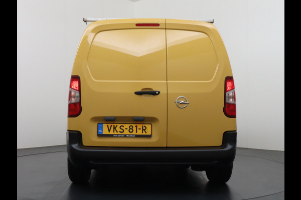 Opel Combo 1.5CDTI 10x Op voorraad! 3-Persoons Airco Cruise Control Bluetooth Elektr.ramen Elektr.spiegels+Verwarmd Centr.Vergr+ab. L1H1 Ed Schuifdeur Betonplex vloer Lat om Lat betimmering Origin. NLse auto, van binnen en buiten een Keurige Combo!