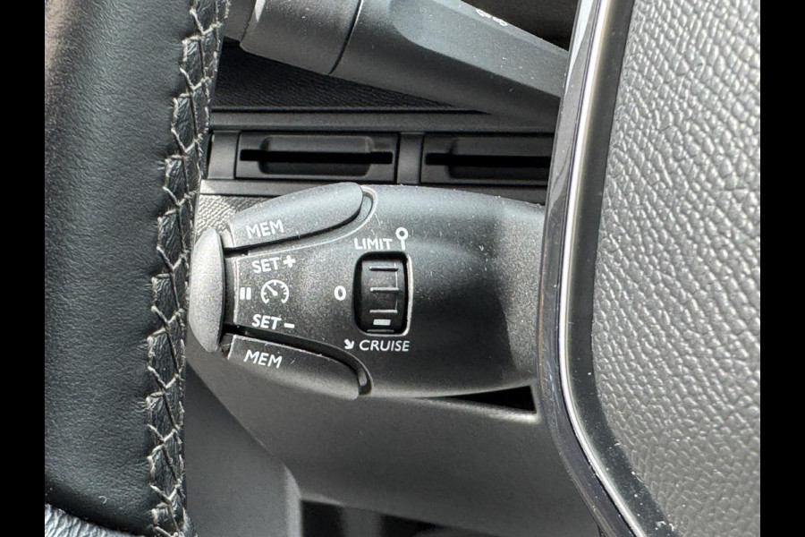 Peugeot 3008 1.2 PureTech Allure Carplay Cruise Pdc Clima Navigatie Goed onderhouden!