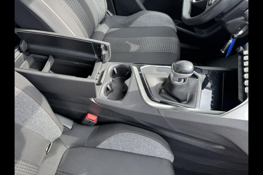 Peugeot 3008 1.2 PureTech Allure Carplay Cruise Pdc Clima Navigatie Goed onderhouden!