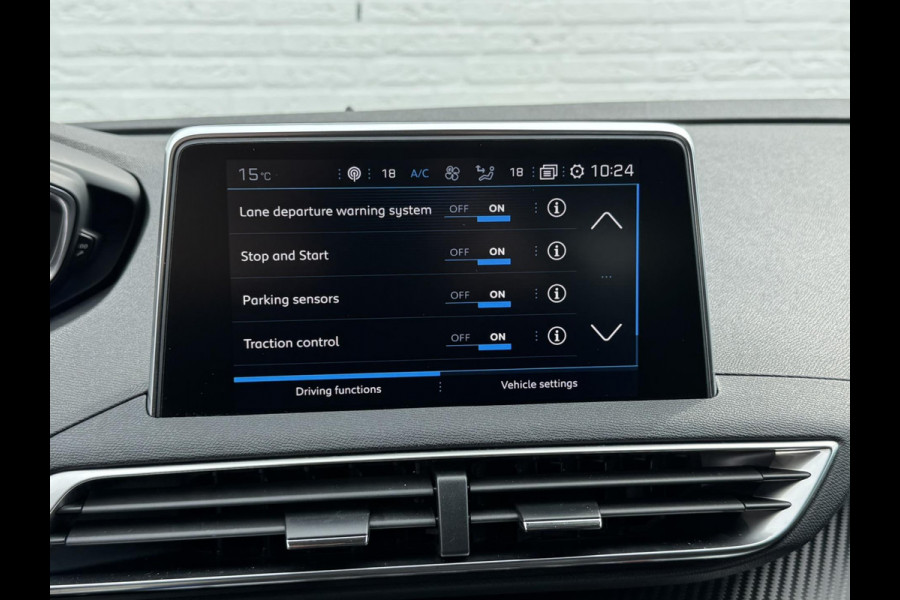 Peugeot 3008 1.2 PureTech Allure Carplay Cruise Pdc Clima Navigatie Goed onderhouden!