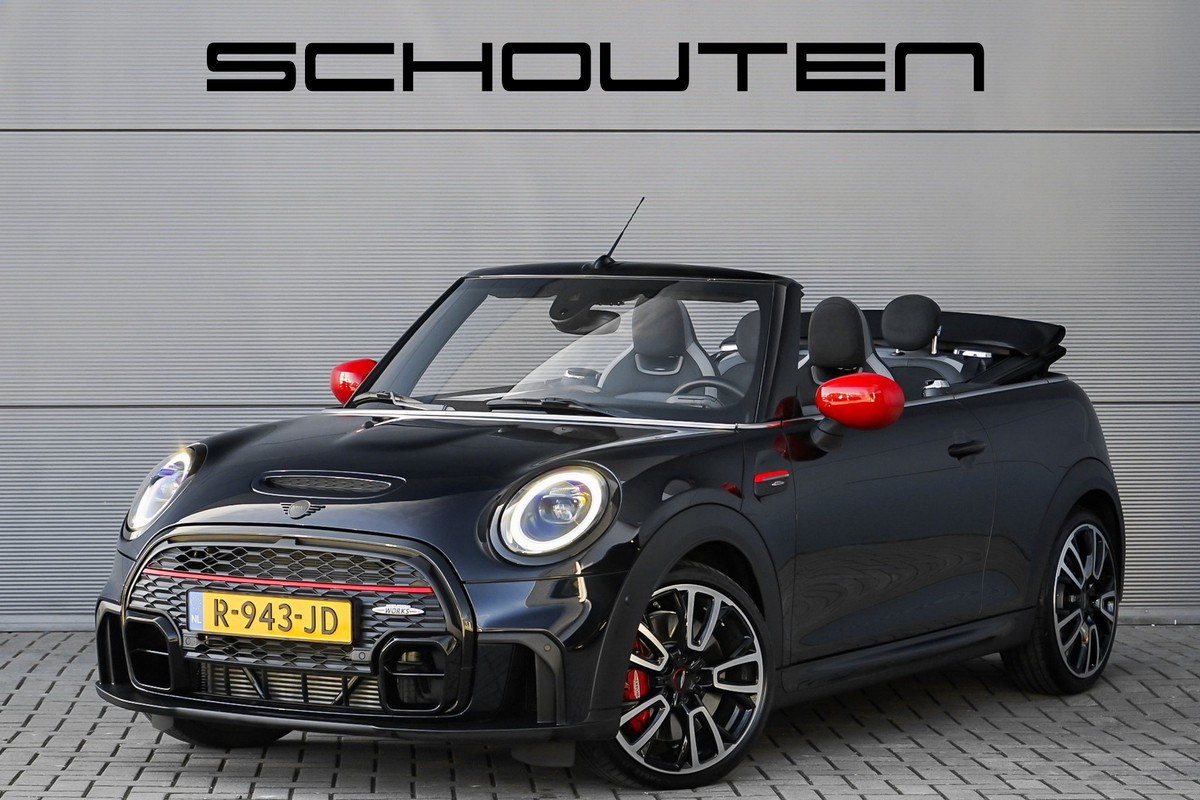 MINI Cabrio 2.0 John Cooper Works CarPlay ACC Adaptief Onderstel MINI Cabrio 2.0 John Cooper Works CarPlay ACC Adaptief Onderstel