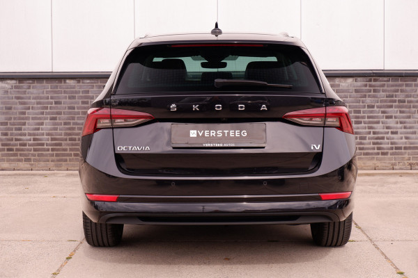 Škoda Octavia Combi 1.4 TSI iV PHEV Sportline Business | Head-Up | Carplay | LED | Sfeerverl. Camera | Memory