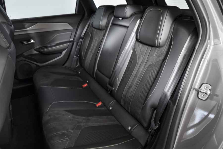 Peugeot 308 1.2 PureTech 130 PK GT - Automaat | Dig. Cockpit | Adapt. Cruise | Stoel+-Stuurverw. | PDC | Camera | NAV + App. Connect | ECC | LM 17" | 2519