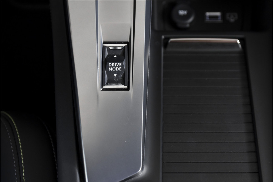 Peugeot 308 1.2 PureTech 130 PK GT - Automaat | Dig. Cockpit | Adapt. Cruise | Stoel+-Stuurverw. | PDC | Camera | NAV + App. Connect | ECC | LM 17" | 2519