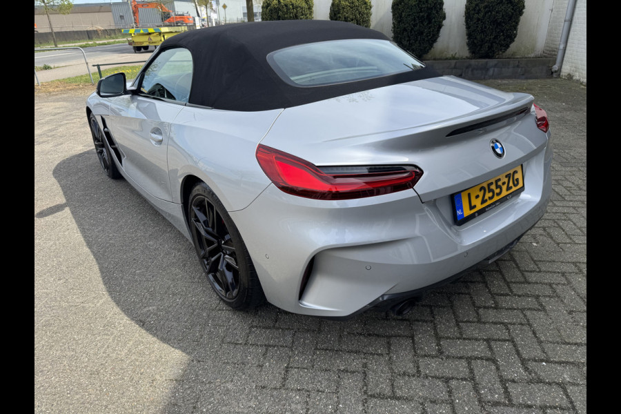 BMW Z4 Roadster sDrive30i M Sport, adaptieve Cruise Control, Electr Stoel met 2x geheugen, Harman/Kardon, verwarmd stuur. NAP . Een proefrit levert het bewijs. Neem contact op en we maken een afspraak!