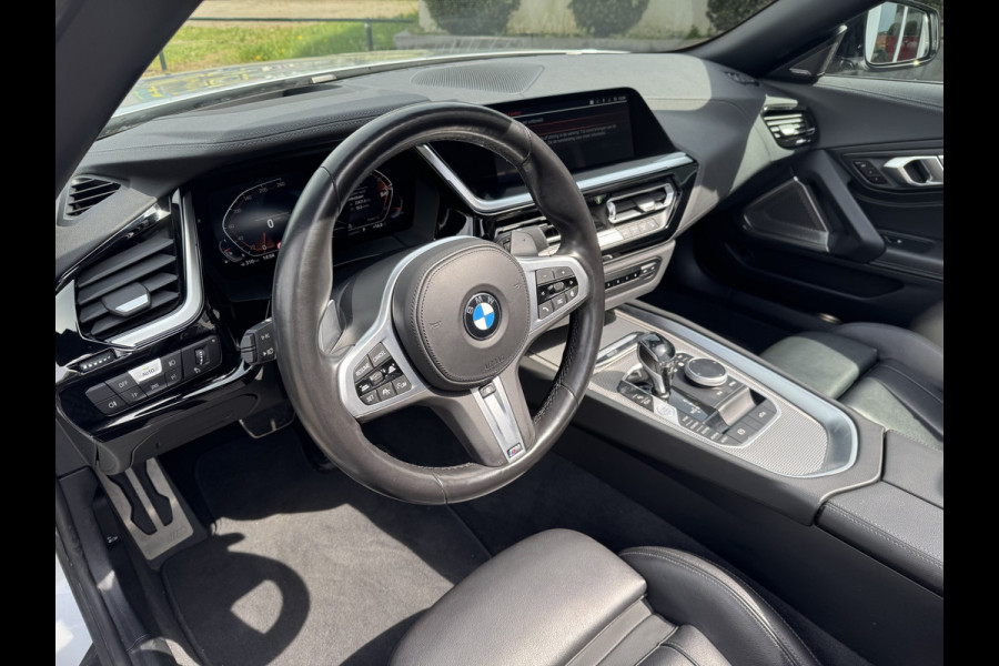 BMW Z4 Roadster sDrive30i M Sport, adaptieve Cruise Control, Electr Stoel met 2x geheugen, Harman/Kardon, verwarmd stuur. NAP . Een proefrit levert het bewijs. Neem contact op en we maken een afspraak!