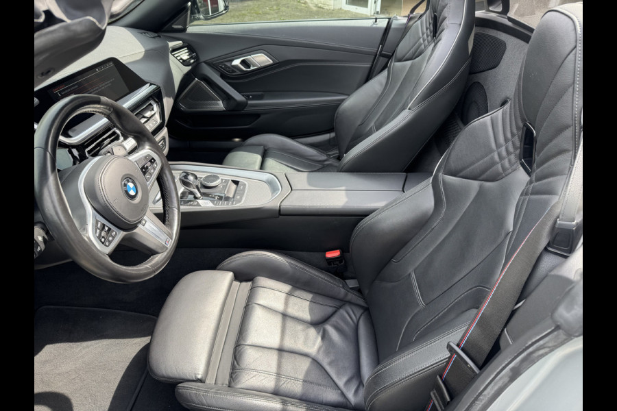 BMW Z4 Roadster sDrive30i M Sport, adaptieve Cruise Control, Electr Stoel met 2x geheugen, Harman/Kardon, verwarmd stuur. NAP . Een proefrit levert het bewijs. Neem contact op en we maken een afspraak!