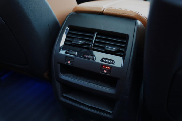 BMW X5 XDrive40i High Executive | Panorama | Harman/Kardon | 360 cam | HuD | 22 inch | Sfeerverlichting | Assisted Drive | ACC |