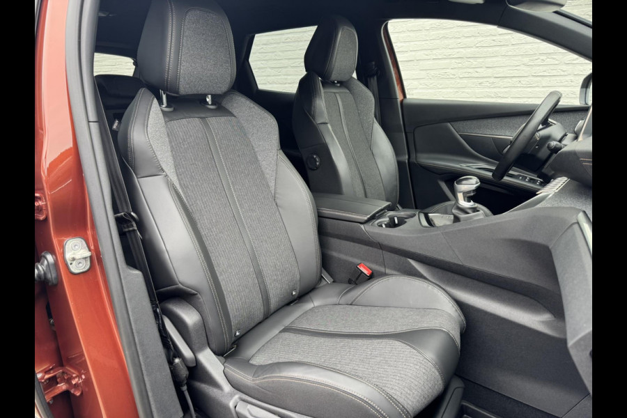 Peugeot 3008 1.2 PureTech GT Line Cruise control Climate control Apple / Android Achteruitrijcamera Dodehoekdetectie