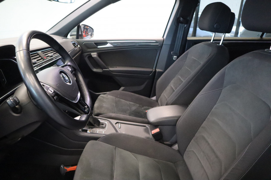 Volkswagen Tiguan Allspace 1.5 TSI Highline Business R 7-Persoons Panoramadak Navigatie Camera CruiseControl