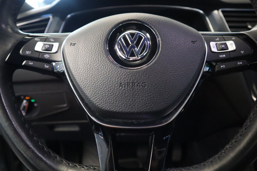 Volkswagen Tiguan Allspace 1.5 TSI Highline Business R 7-Persoons Panoramadak Navigatie Camera CruiseControl