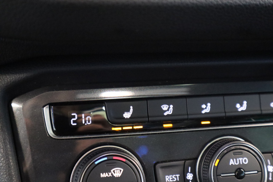 Volkswagen Tiguan Allspace 1.5 TSI Highline Business R 7-Persoons Panoramadak Navigatie Camera CruiseControl