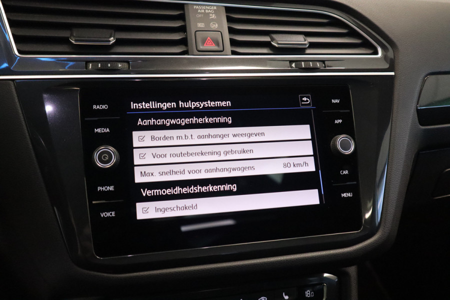 Volkswagen Tiguan Allspace 1.5 TSI Highline Business R 7-Persoons Panoramadak Navigatie Camera CruiseControl