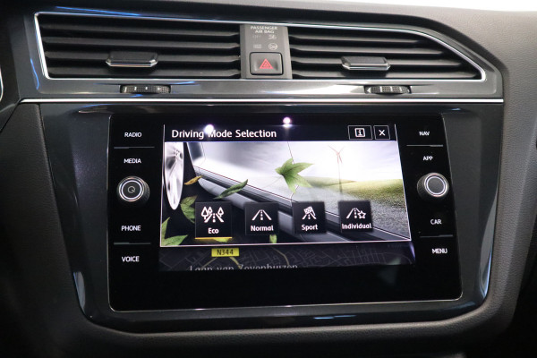 Volkswagen Tiguan Allspace 1.5 TSI Highline Business R 7-Persoons Panoramadak Navigatie Camera CruiseControl