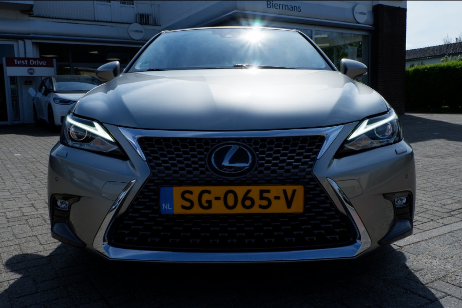 Lexus CT 200h Business Line Hybride Rijklaarprijs/12MND Bovag garantie!