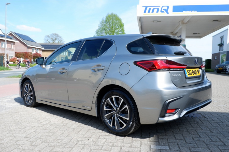Lexus CT 200h Business Line Hybride Rijklaarprijs/12MND Bovag garantie!