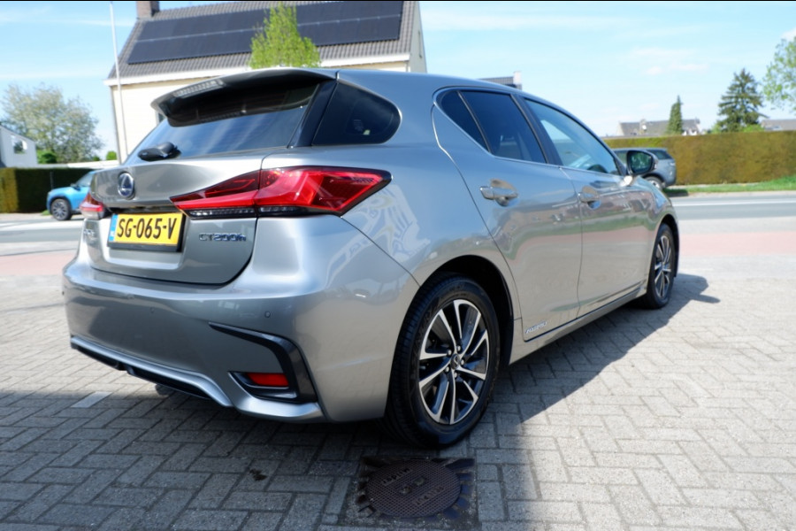 Lexus CT 200h Business Line Hybride Rijklaarprijs/12MND Bovag garantie!