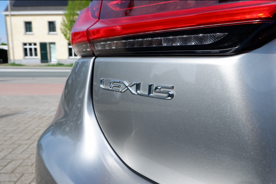 Lexus CT 200h Business Line Hybride Rijklaarprijs/12MND Bovag garantie!