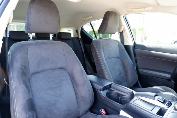Lexus CT 200h Business Line Hybride Rijklaarprijs/12MND Bovag garantie!