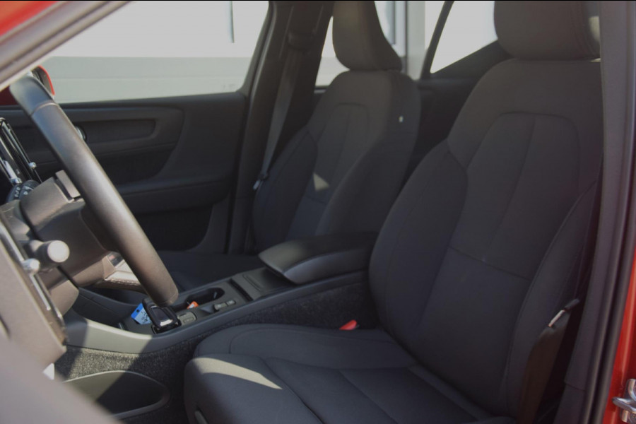 Volvo XC40 1.5 T3 Business Pro CAMERA/ADAPTIEVE CRUISE/APPLE CARPLAY