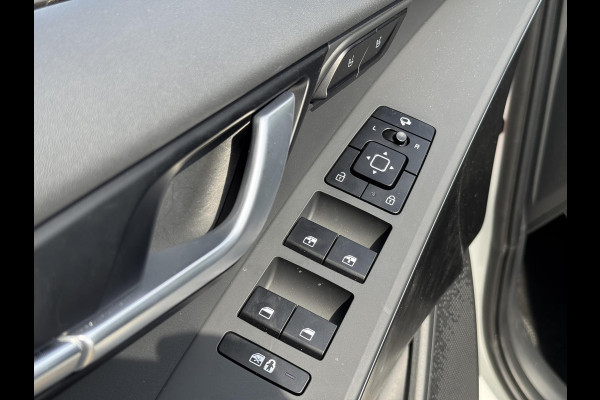 Kia Niro 1.6 GDi Hybrid ExecutiveLine | Schuifdak | Stoelventilatie | Head Up Display | 18inch