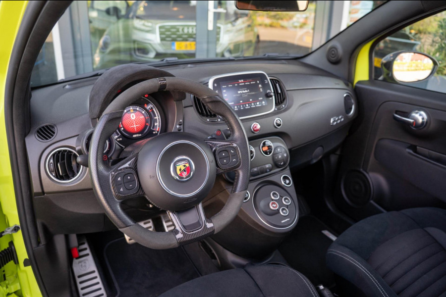 Abarth 595 1.4 T-Jet Competizione / Akrapovic / Panorama / Carplay / Brembo