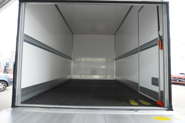 Renault Master Bakwagen T35 2.0 dCi 170PK met laadklep Nr. V123 | Airco | Cruise | Parkeersensoren achter | Apple CP-Android auto