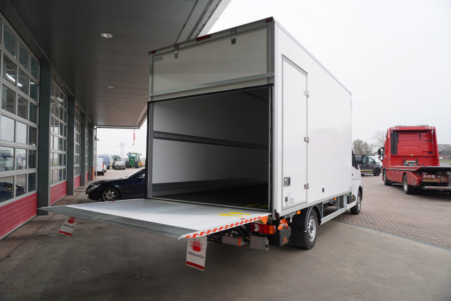Renault Master Bakwagen T35 2.0 dCi 170PK met laadklep Nr. V163 | Airco | Cruise | Parkeersensoren achter | Apple CP-Android auto