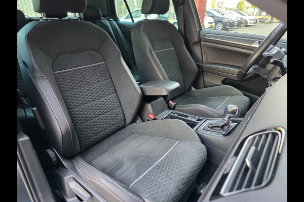Volkswagen Golf 1.4 TSI PHEV GTE | PANO / ACC / LED / CARPLAY / CAMERA / P.SENSOR V+A / LEDER-ALCANTARA / STOELVERW. / LANE ASS !