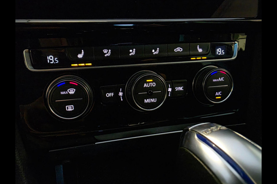 Volkswagen Golf 1.4 TSI PHEV GTE | PANO / ACC / LED / CARPLAY / CAMERA / P.SENSOR V+A / LEDER-ALCANTARA / STOELVERW. / LANE ASS !