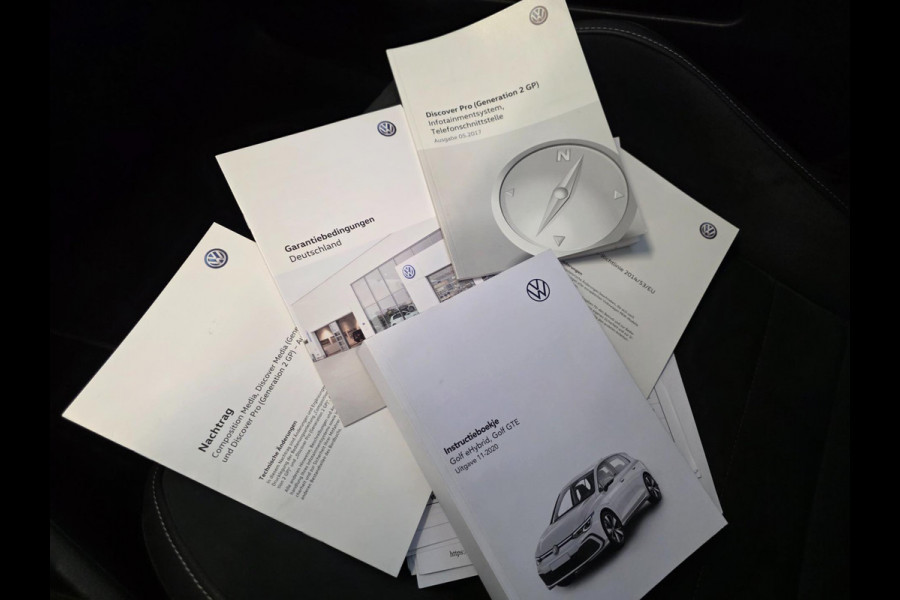 Volkswagen Golf 1.4 TSI PHEV GTE | PANO / ACC / LED / CARPLAY / CAMERA / P.SENSOR V+A / LEDER-ALCANTARA / STOELVERW. / LANE ASS !
