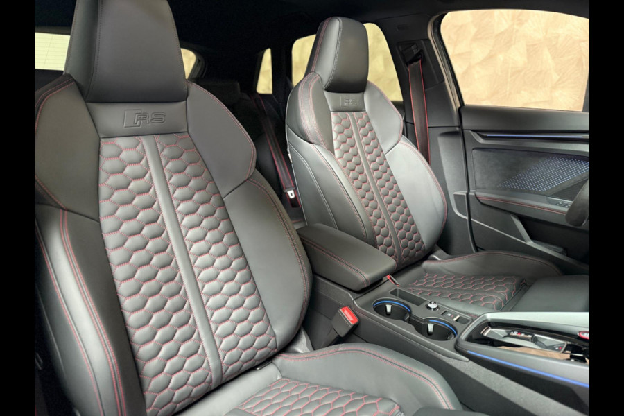 Audi RS3 Sportback 2.5 TFSI RS 3 quattro | Facelift | Pano | SONOS | Keyless | HUD | ACC | RS-Zetels