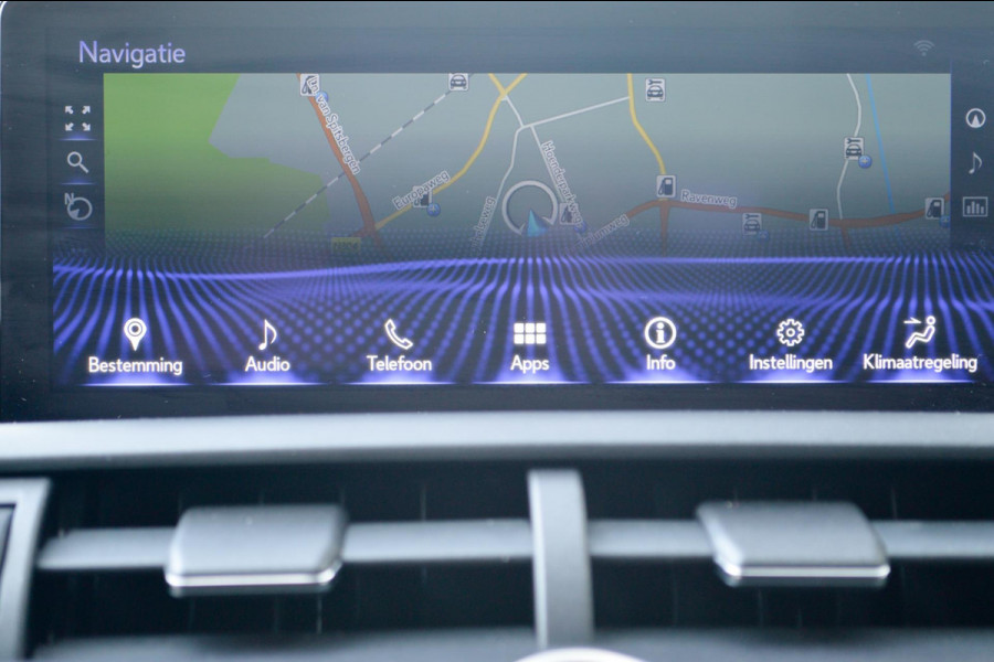 Lexus NX 300h AWD Luxury Line | Hybrid | Automaat | Trekhaak | Leder | El. bedienbare voorstoel