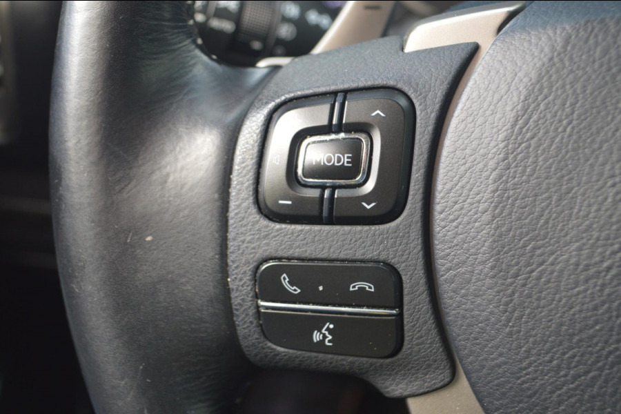 Lexus NX 300h AWD Luxury Line | Hybrid | Automaat | Trekhaak | Leder | El. bedienbare voorstoel