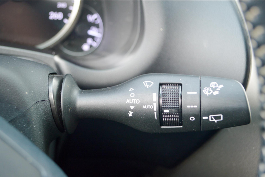 Lexus NX 300h AWD Luxury Line | Hybrid | Automaat | Trekhaak | Leder | El. bedienbare voorstoel