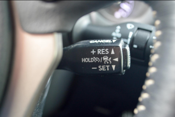Lexus NX 300h AWD Luxury Line | Hybrid | Automaat | Trekhaak | Leder | El. bedienbare voorstoel