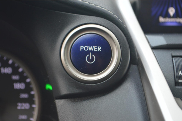 Lexus NX 300h AWD Luxury Line | Hybrid | Automaat | Trekhaak | Leder | El. bedienbare voorstoel